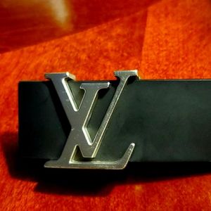 LOUIS VUITTON Belt  LV logo Ceinture